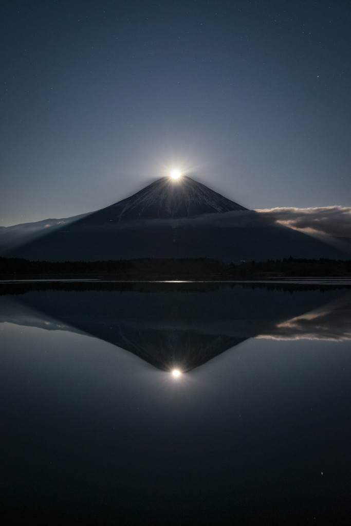Mount Fuji Japan moon Yuga Kurita